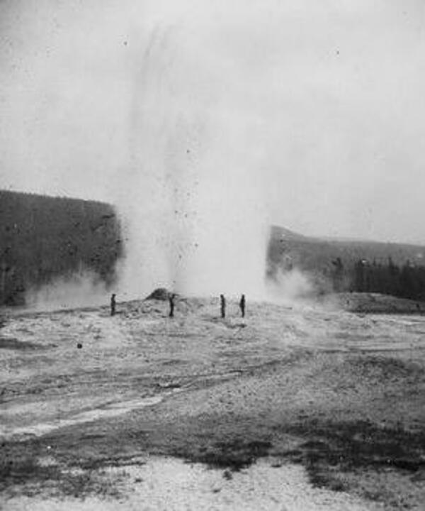 Old Faithful Geyser - thumbnail