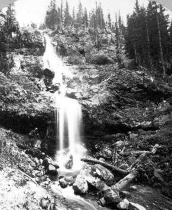 Stereo studies about Mount Blackmore, M.T. Cascades - thumbnail